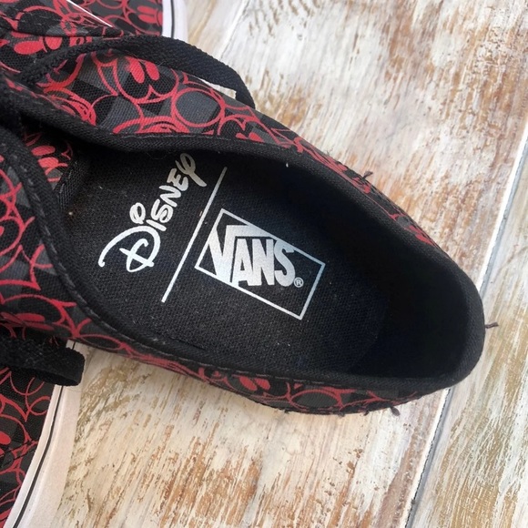 Mickey Mouse Disney Vans *Rare - Picture 6 of 7